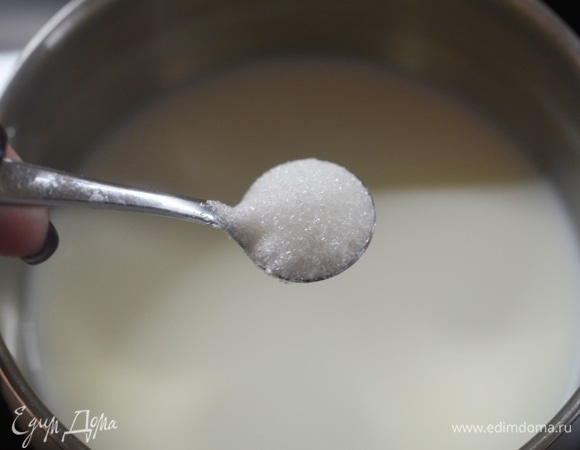 Добавьте сахар, соль.