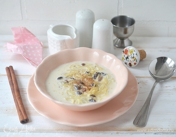 Готовое блюдо посыпьте корицей и подавайте к столу.