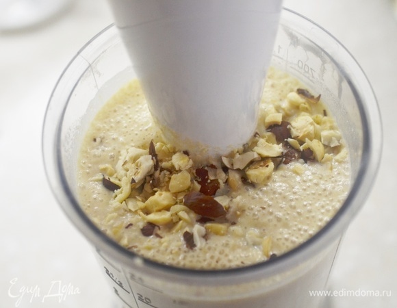 Добавьте в коктейль. Пробейте еще раз блендером.