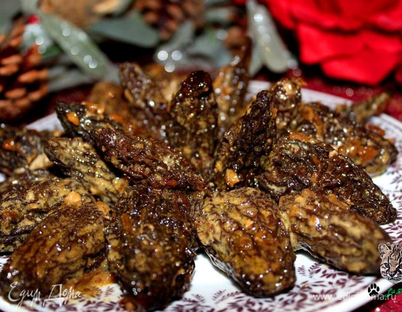 Можно подавать как горячими, так и холодными. Мне больше нравится холодными.