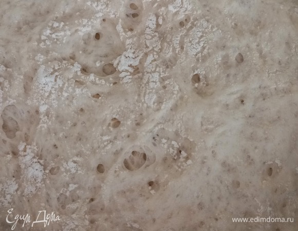 Замешиваем тесто и ставим на 2 часа подходить.