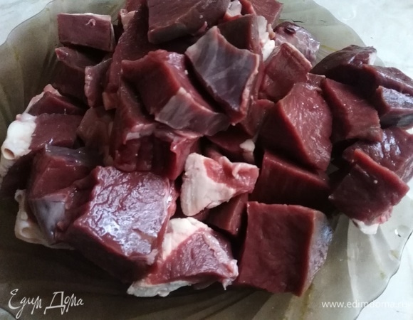 Нарезать на куски.