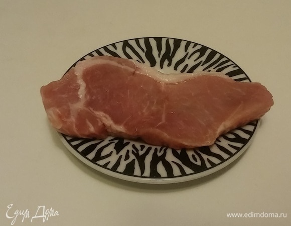 Мясо тоже было заморожено, его, как и кабачок, нужно перед использованием разморозить.