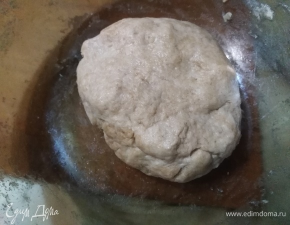 Замесить тесто.
