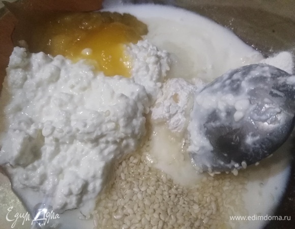 Добавить все ингредиенты. Перемешать.