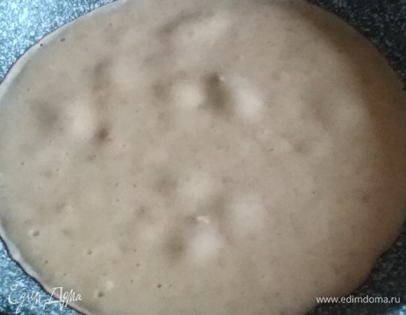 Выпекать на разогретой сковороде, смазанной растительным маслом, с двух сторон.