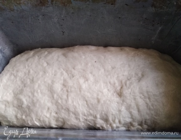 Сформировать. Выложить в форму для расстойки на 2–3 часа.