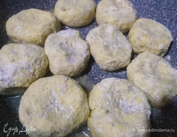 Жарить с двух сторон на растительном масле.