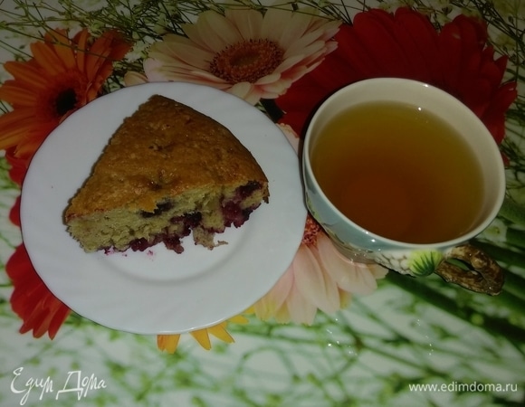 А затем нарезать порционно и подать к столу. Приятного аппетита!