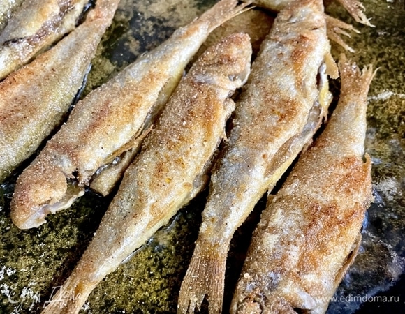 Но! Сначала обжариваем с одной стороны. До румяной корочки.