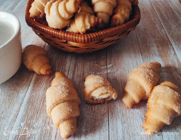 Выпекать при температуре 180°C 30 минут, до золотистого цвета.