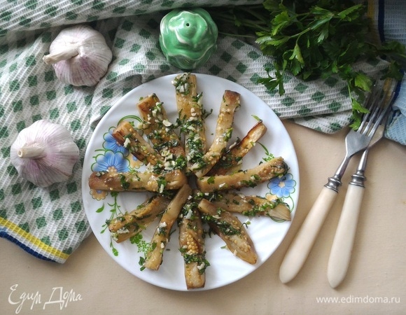 Выложите все на тарелку и подавайте к столу. Приятного аппетита!