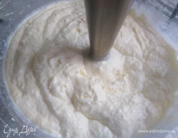 Пробить блендером до однородной массы.