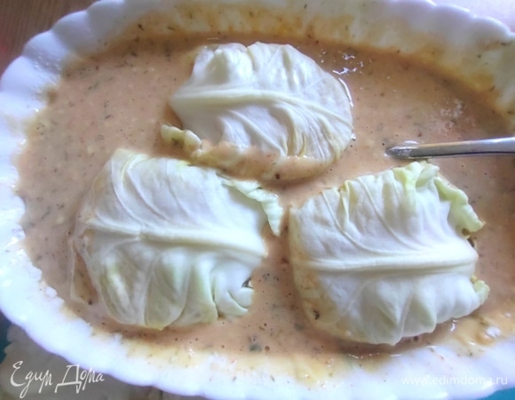 Окунаем конвертики в кляр.