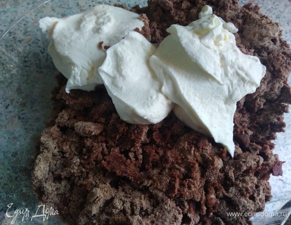 Добавить сметану.