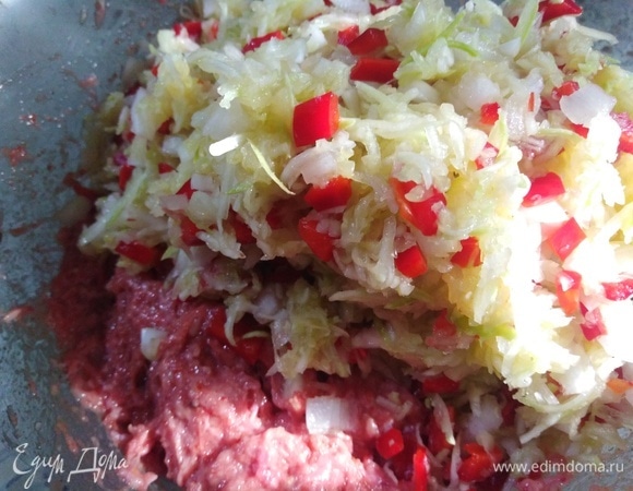 Соединить две массы.