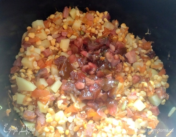 Томаты тоже.