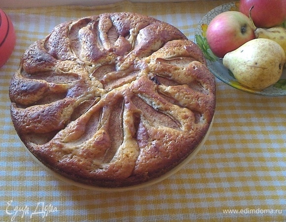 Выложите выпечку на блюдо и подавайте к столу.