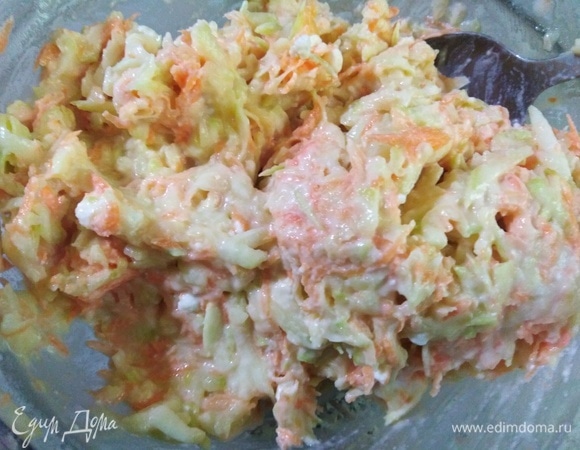 Массу хорошо перемешайте.