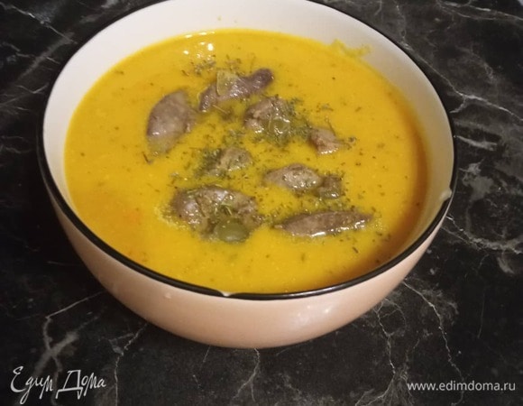 Разлить суп по тарелкам, положить печень, посыпать тимьяном. Приятного аппетита!