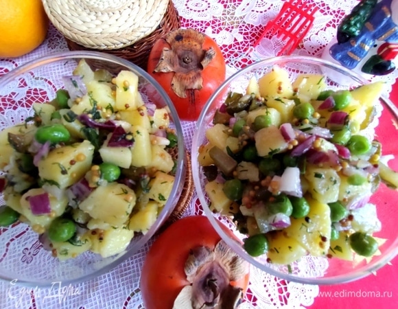 Перемешать, поделить на две порции.