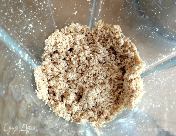 Сильно в пасту не перетираем.