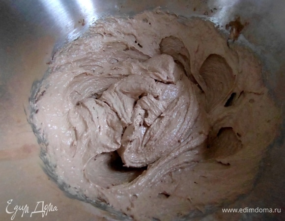 Тесто должно быть, как густая сметана.