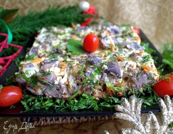 Посыпаем при подаче свежей зеленью.