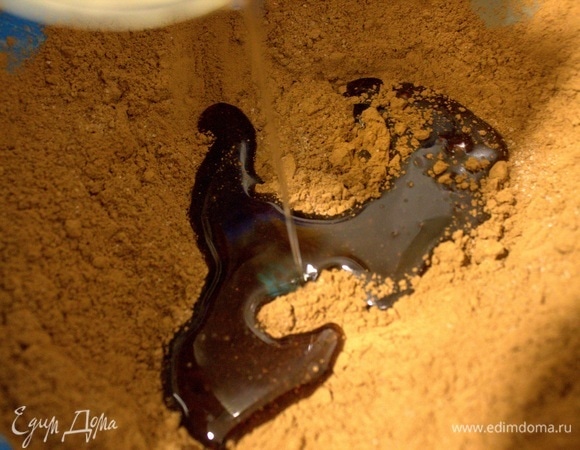 Влить масло без запаха.