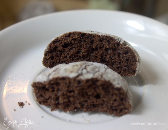 Мне печенье напомнило шоколадные пряники.