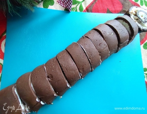 Нарезать на шайбочки.