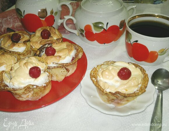 Подать угощение к чаю или кофе. Приятного аппетита!