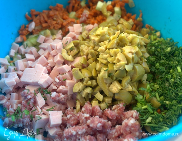 Соединить все ингредиенты.