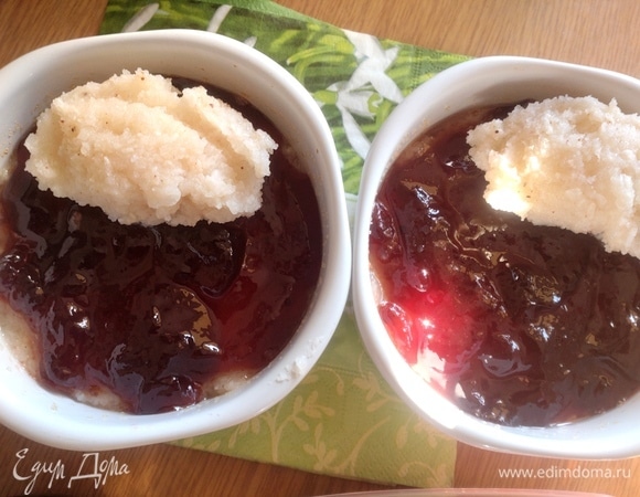 Накрыть остальной кашей.