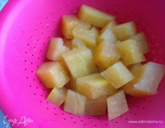 Взять маринованную тыкву (домашние заготовки), процедить тоже.