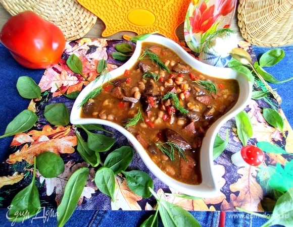 Посыпать зеленью при подаче.