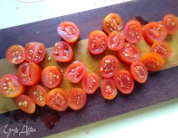 Черри поделить пополам.