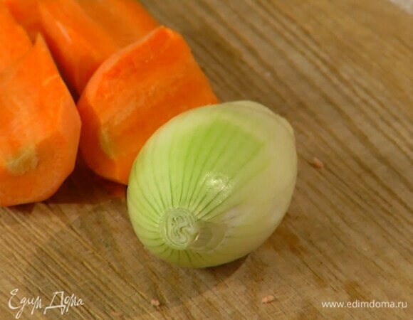 Шалот почистить.