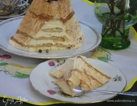 Умеренная сладость, нежнейшая текстура.