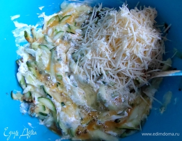 Тертый сыр.