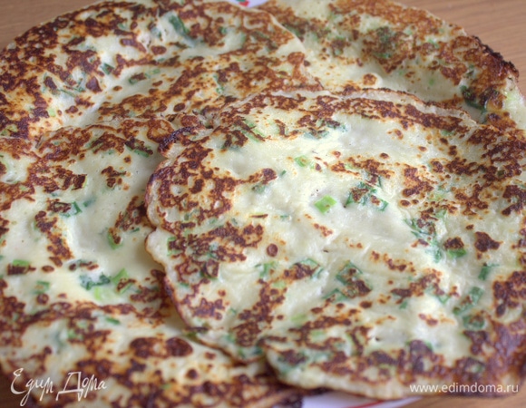 Эти блины сами по себе вкусные и без начинки. Всего — 8 шт.