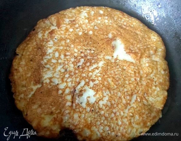 С двух сторон.