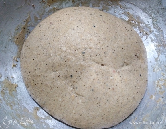 Накрыть и оставить на 1 час для ферментации.