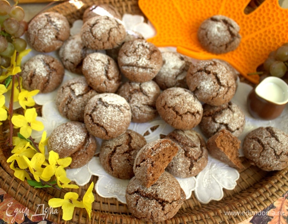 По желанию посыпать слегка пудрой. Хранить в закрытой коробке.