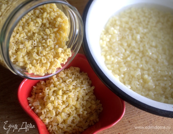 Отдельно сварить горсть мелких макарон, у меня «алфавит».