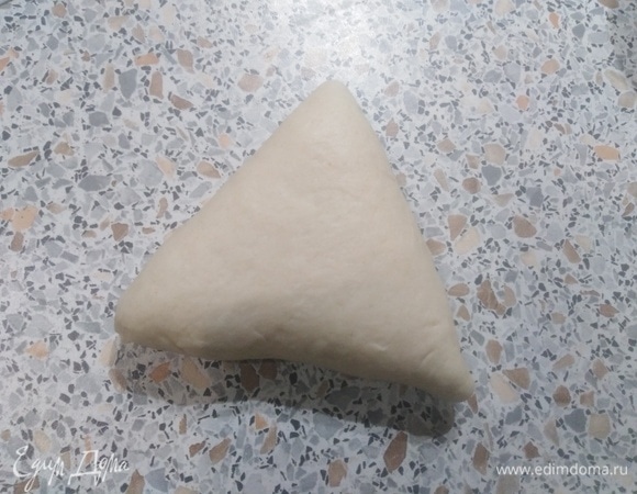 Сформировать пирожок.