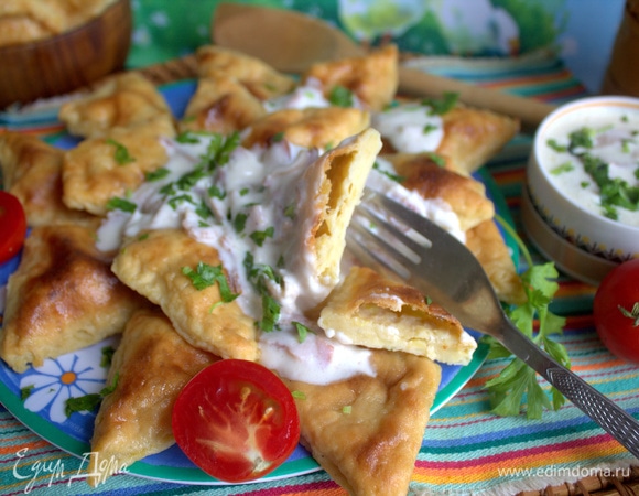 Тут же подать. Мои таскали свистуны, как пирожки. Еще вкусно с сырным салатом.