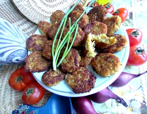 Мои драники небольшие, так удобнее переворачивать.