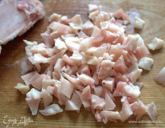 Нарезать их мелко.