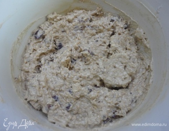 Поместите тесто в холодильник минимум на 1 час.